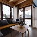 Holiday home Zar