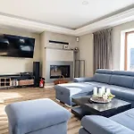 Zar Holiday home