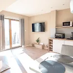 Zar Holiday home *
