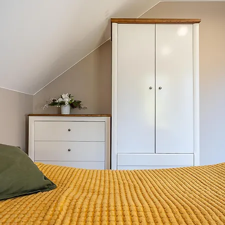 Zar Bialskie